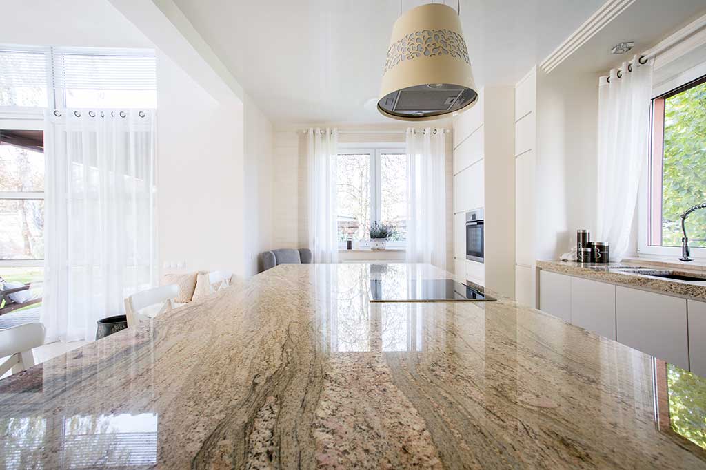granit-countertop-for-kitchen-renovation